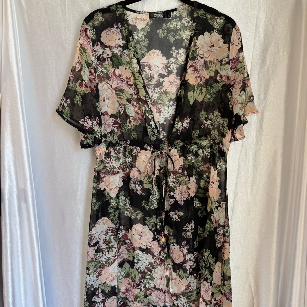 Cure Black Floral Sheer Kimono Cover-Up M